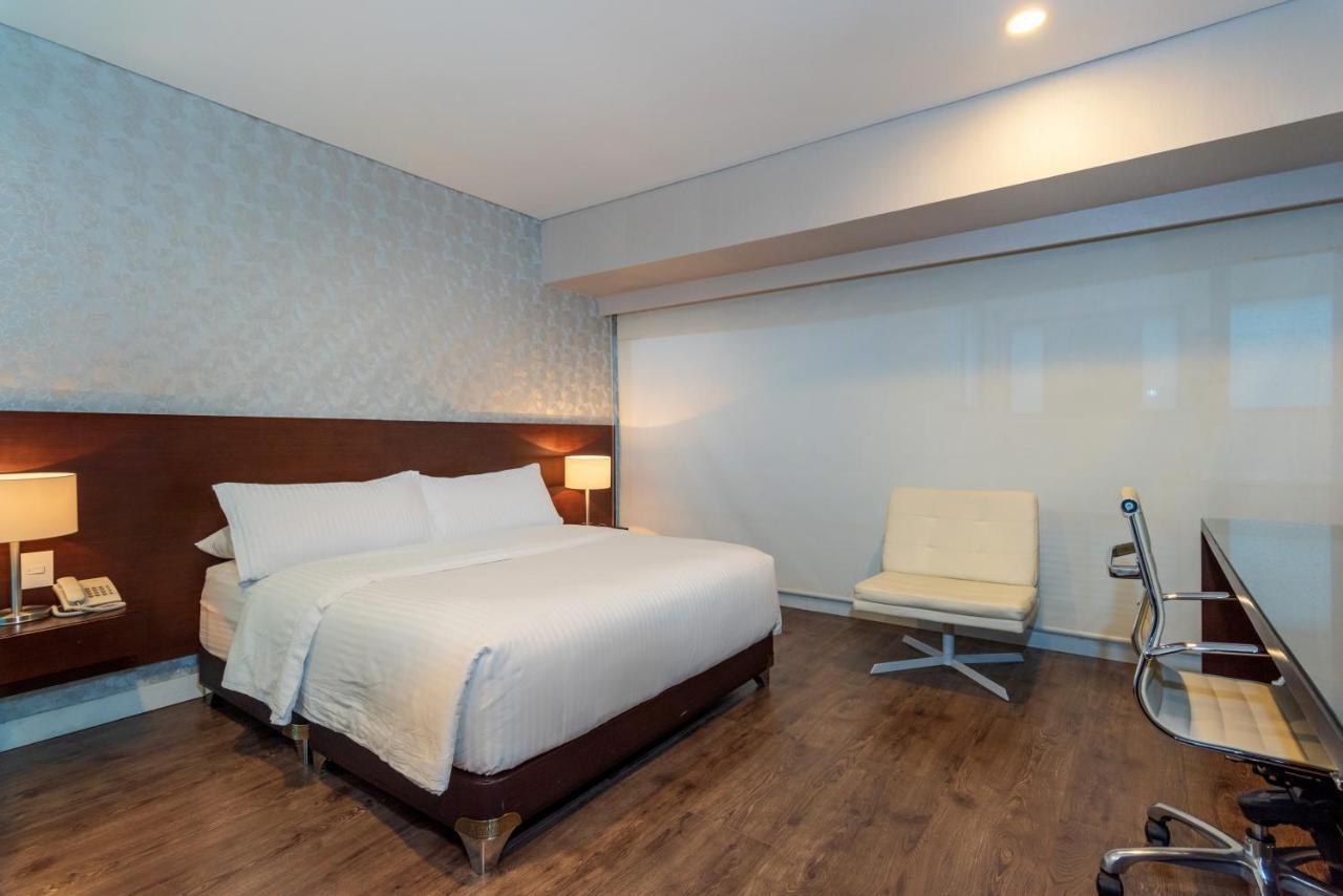 Hotel Santa Barbara Boutique Богота Экстерьер фото
